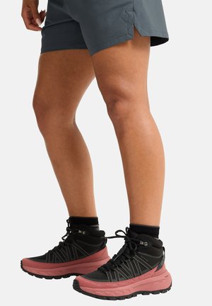 WILD TEXAPORE MID W - Chaussures de marche - mineral red