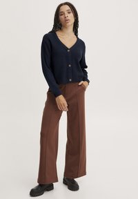 ICHI IHNOELLE - Vesta na kopčanje - total eclipse melange