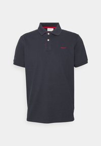 Polo majica u tamnoplavoj boji od pamuka s ravnim rebrastim ovratnikom, placketom s dva gumba i crvenim izvezenim logom na prsima.