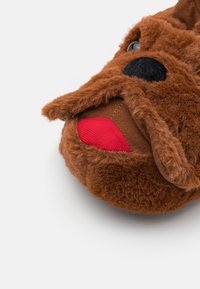 Loungeable BULLDOG SLIPPER - Slippers - brown - Zalando.ie