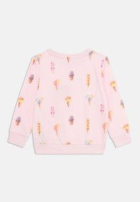 Sudadera rosa con un patrón de conos de helado y paletas. Tiene un cuello redondo y puños ajustados, confeccionada en un material suave y ligero.