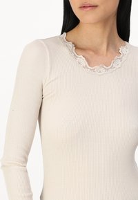 Rosemunde BABETTE REGULAR  - Ilgarankovis viršutinės dalies drabužis - beige