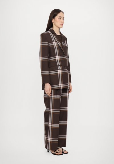 Stine Goya LONG SLEEVE BOXY BLAZER CASUAL TAILORING - Blézer - brown