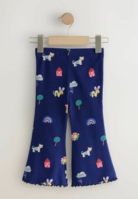 Tumši zili riboti zvana bikses ar krāsainiem dzīvnieku, māju, koku, mākoņu un varavīksnes rakstiem. Apakšā ar šūtiem izgriezumiem.