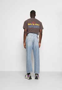 Wrangler Džíny Relaxed Fit - light-blue denim