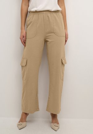 Kaffe KANAYA - Pantalon cargo - classic sand