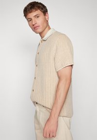 Les Deux EASTON - Camicia - camel/ivory