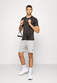 Puma TRAIN FORMKNIT SEAMLESS  - Calções desportivos - medium gray heather