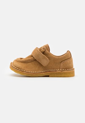 Bisgaard HOLDEN V - Chaussures à scratch - brown