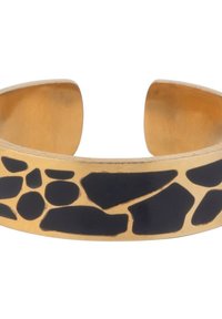 Bracelet en or avec un motif géométrique noir. Surface lisse avec des extrémités ouvertes, mettant en avant un design minimaliste.