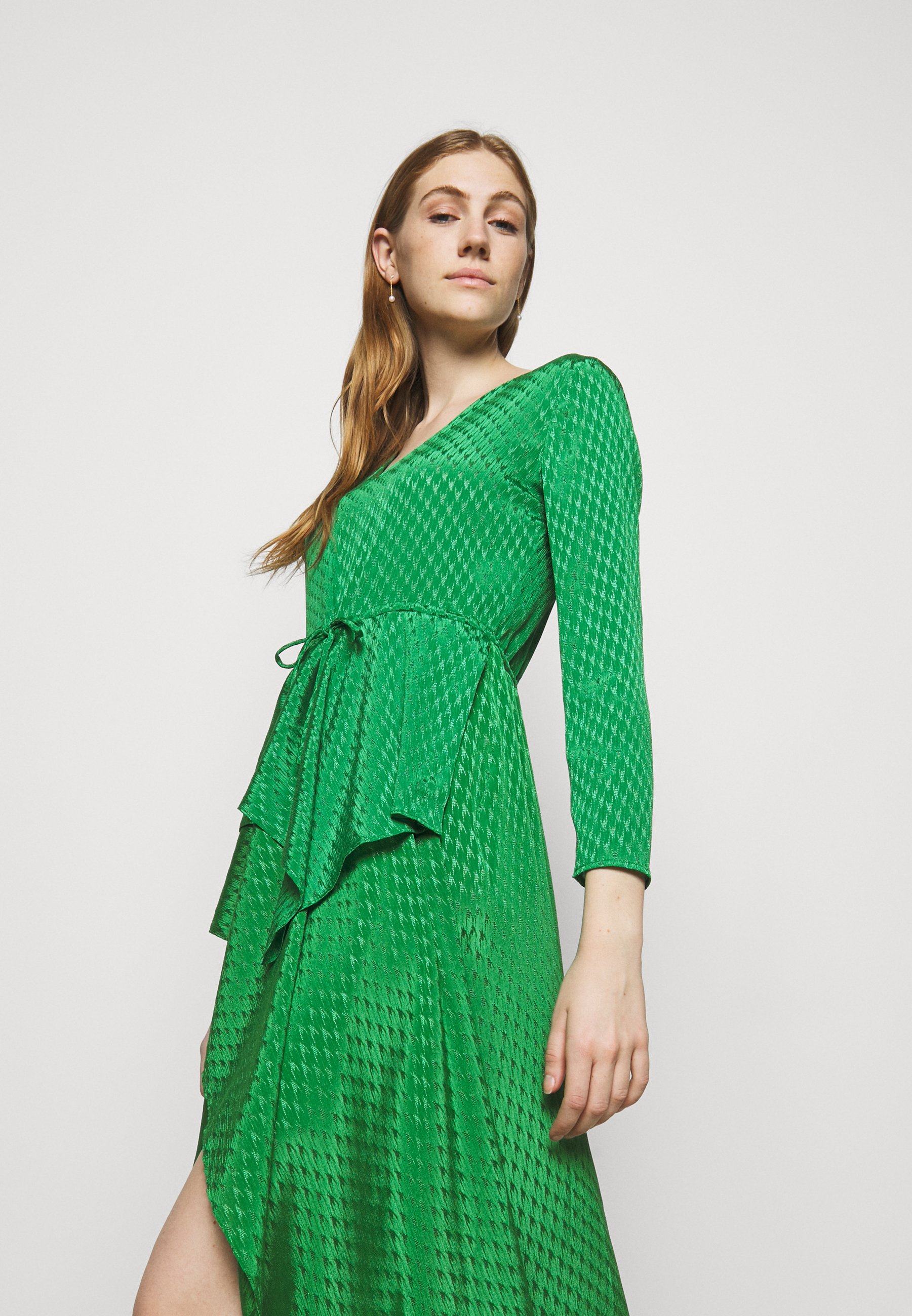 maje robe marguerite