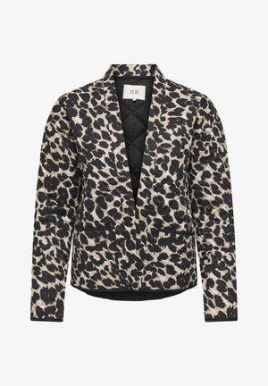 Gesteppter Blazer mit Leopardenmuster in Schwarz, Beige und Weiß, offen, mit langen Ärmeln und zwei Vordertaschen.