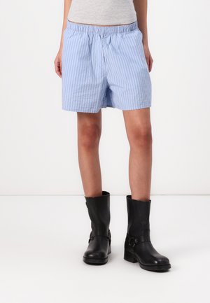 JESS - Shorts - blue light