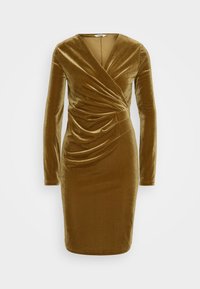 Robe marron en velours à manches longues, longueur au genou, avec un devant à effet portefeuille et des détails froncés à la taille et à la poitrine.