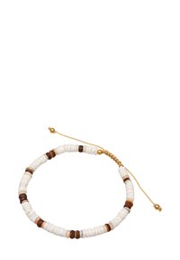 Verstellbares Armband aus cremefarbenen und braunen Perlen mit einem goldenen Verschluss. Glatte Textur mit runden und zylindrischen Formen.