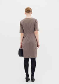 InWear ZELLA  - Pouzdrové šaty - sandy grey