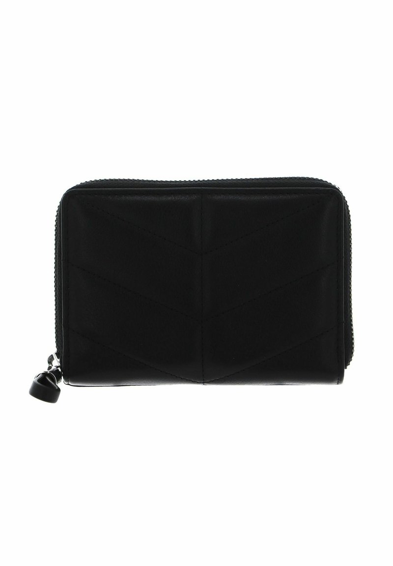 Portefeuille en cuir noir avec motif chevron, fermeture éclair et garnitures argentées. Forme compacte et rectangulaire avec surface texturée.