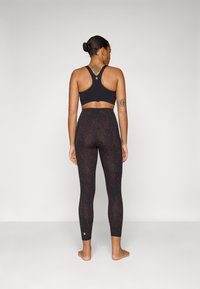 Sweaty Betty ULTIMATE 7/8 YOGA LEGGING PRINT Leggings brown