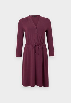 Robe prune à manches longues avec encolure en V, devant boutonné, ourlet à hauteur du genou et ceinture à cordon ajustable.