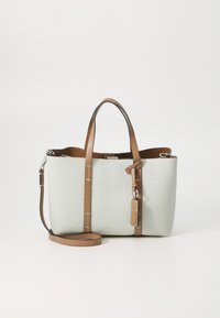Lys grønne vevde totebag med brune lærremmer; har sideaksenter og en avtagbar skulderrem. Teksturert overflate gjennom hele.