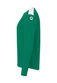 Camicia verde a maniche lunghe con un'accento bianco sul colletto e un logo circolare sulla spalla sinistra. Realizzata in un tessuto liscio e traspirante.
