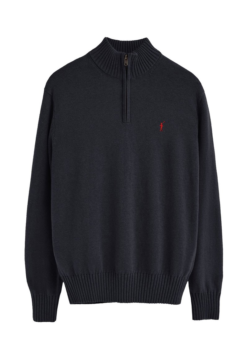 Maglione navy con zip, colletto e orlo a coste, realizzato in tessuto morbido; presenta un piccolo logo rosso sul petto.