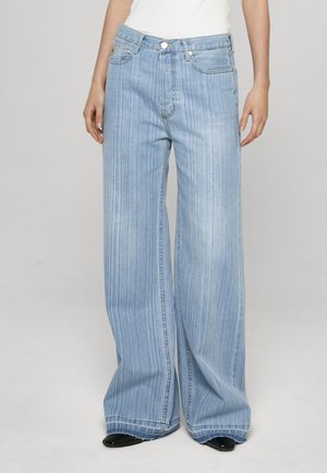 Relaxed fit jeans - light blue