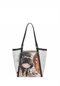 Tasche mit einem Cartoon-Mädchen-Design auf einem creme- und braunfarbenen Hintergrund. Verfügt über perforierte weiße Seiten, schwarze Akzente und dekorative Hardware.