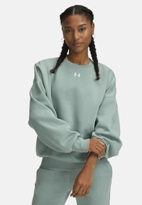 Under Armour RIVAL CREW - Sweatshirt - silica green