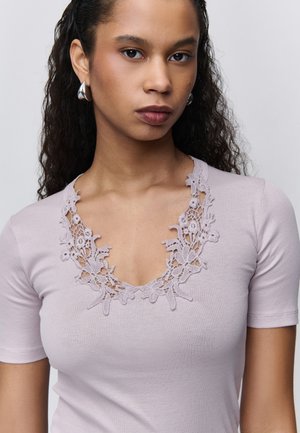 IVY OAK FAYDA - T-shirt basique - dusty lilac