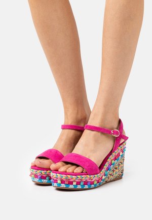 Alma en Pena, Sandales à talons hauts - pink