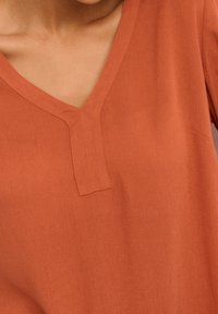Kaffe Camicetta - mottled brown