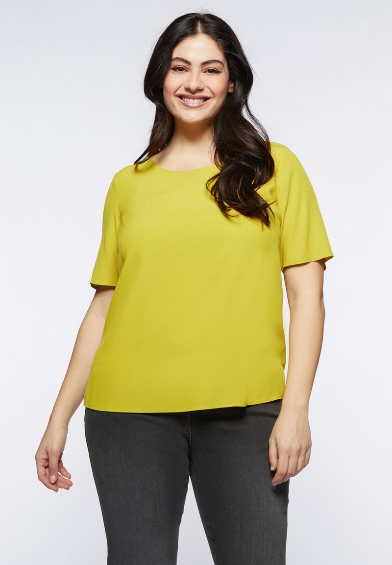 Fiorella Rubino T-shirt basic geel