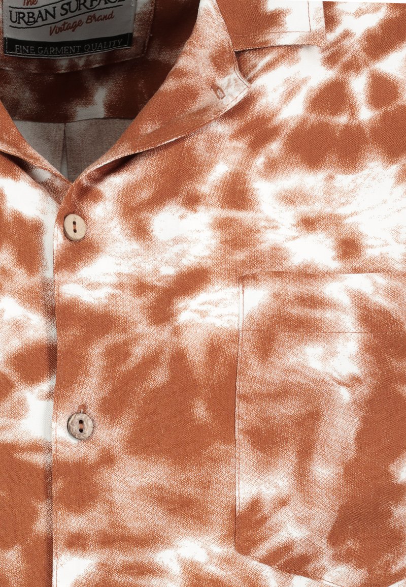 Herren Freizeithemden | Urban Surface MIT BATIK-PRINT Hemd brown/braun - AR18034 Herren Freizeithemden | Urban Surface MIT BATIK-PRINT Hemd brown/braun - AR18034