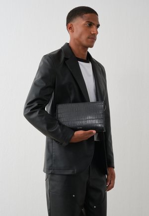 Calvin Klein, EXCLUSIVE CROCO-EFFECT BRACELET STRAP POUCH - Clutch - black