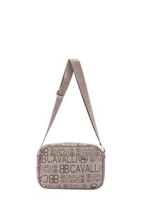 Borsa rettangolare beige con stampa del logo in rilievo, tracolla regolabile, chiusura con zip e dettagli in metallo dorato. Texture liscia su tutta la superficie.
