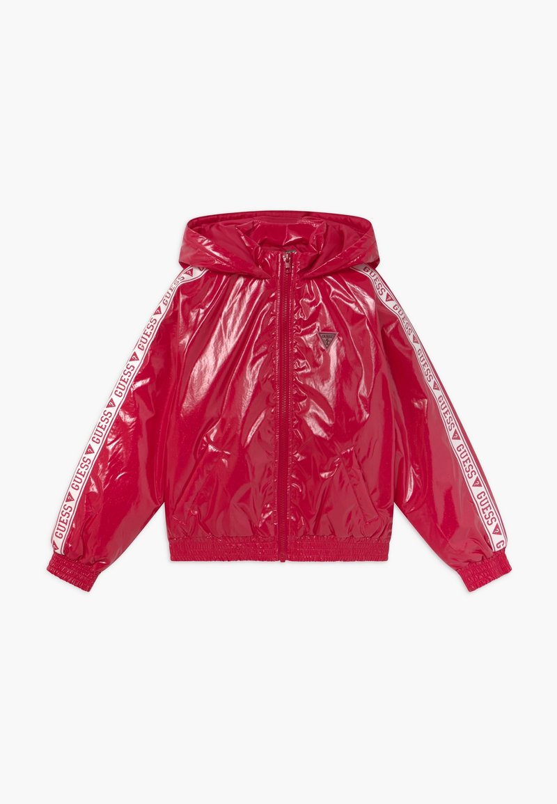Giacca zip-up rossa e lucida con cappuccio; presenta nastro con logo bianco lungo le maniche e polsini ed orlo elasticizzati. Materiale leggero.