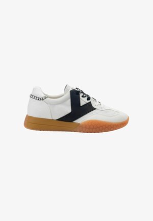 Keh Noo, SCARPE - Sneakers basse - white black