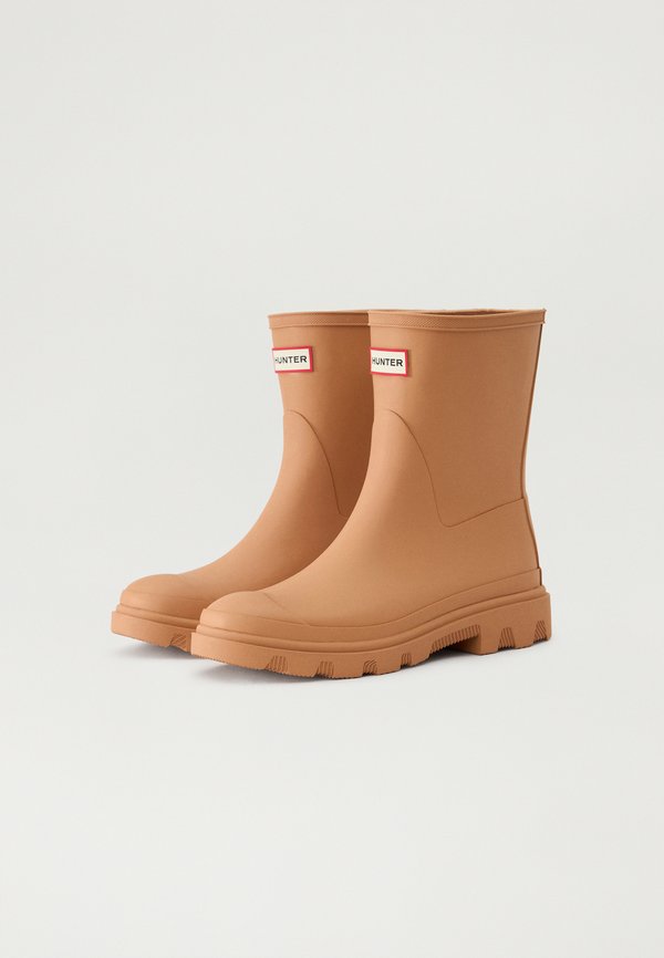 DOWNPOUR - Wellies - biscuit3