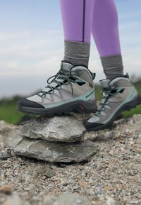 Salomon - QUEST ROVE GORE TEX - Túracipők - quarry/quiet shade/black Miniatűr kép 1
