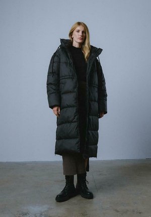 Diverse OXYRIA czarny