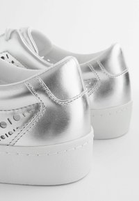 Next FOREVER COMFORT LASERCUT  - Tossud - silver
