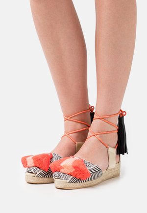 HELICONIA - Sandals - fucsia fluor/rosa