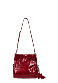 Borsa a tracolla in pelle rossa con finitura lucida, una singola tracolla e decorazioni floreali sul lato. Presenta un design piegato.