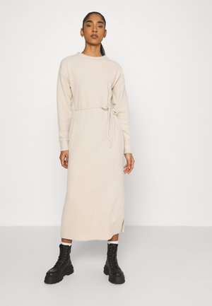 COSEY BELTED MIDI - Neulemekko - camel