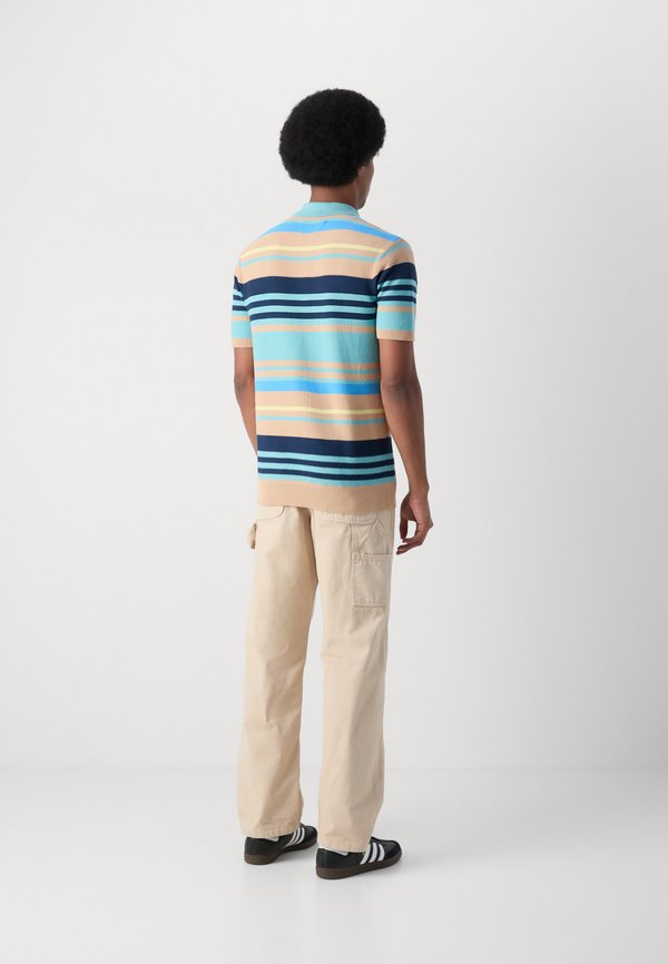 STRUCTURED REGULAR FIT - Polo shirt - soft camel2