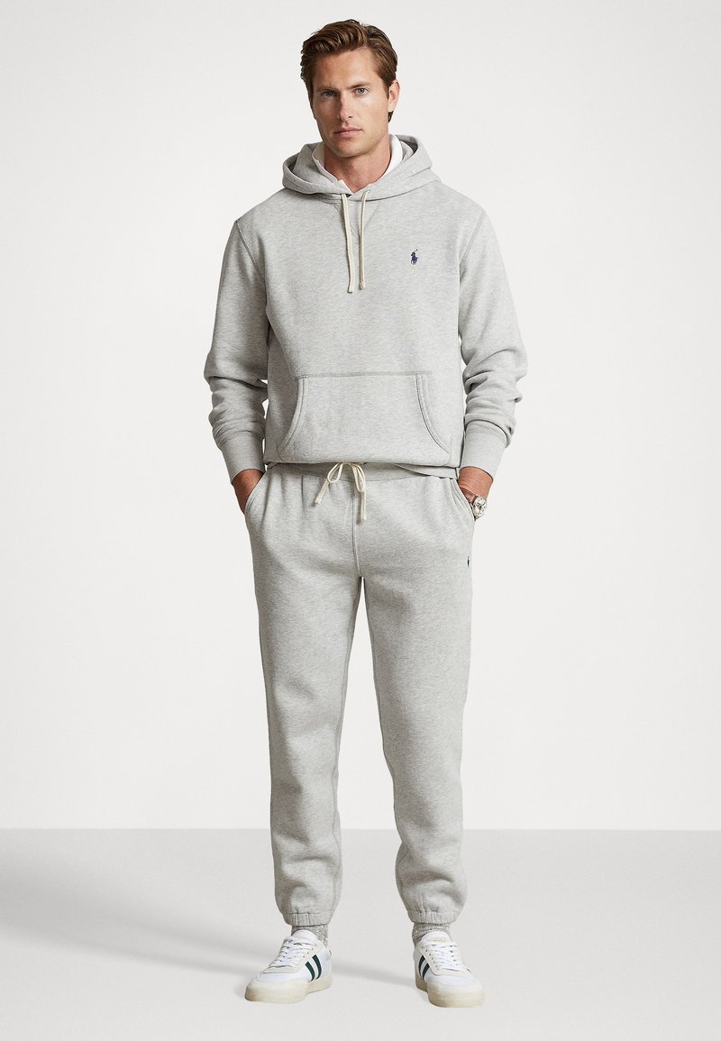 Polo Ralph Lauren ATHLETIC - Tracksuit bottoms - andover heather/light grey  