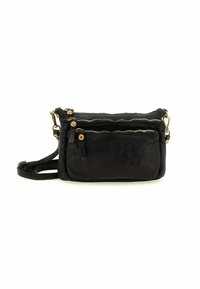 Borsa a tracolla in pelle nera con tre scomparti con zip, dettagli in metallo dorato e tracolla rimovibile. Texture liscia, forma rettangolare.