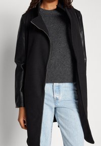 Vero Moda Abrigo clásico - black