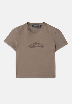 Brown cropped t-shirt made of cotton, featuring a round neckline and short sleeves. A subtle logo is printed in dark brown on the front.